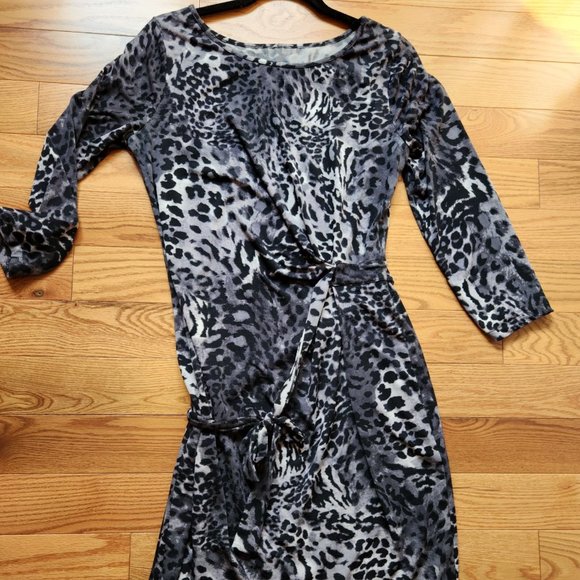 Gray animal print stretch dress - Picture 1 of 4